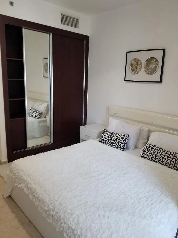 Luxury Kings Palace Private Room With Shared Kitchen Next To Barasti Beach Dubái Emiratos Árabes Unidos